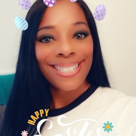 Meet your Posher, Denetrius - Picture 3 of 3